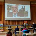 Dr. Reiner Haseloff, Ministerpräsident des Landes Sachsen-Anhalt, ist per Videokonferenz zugeschaltet.